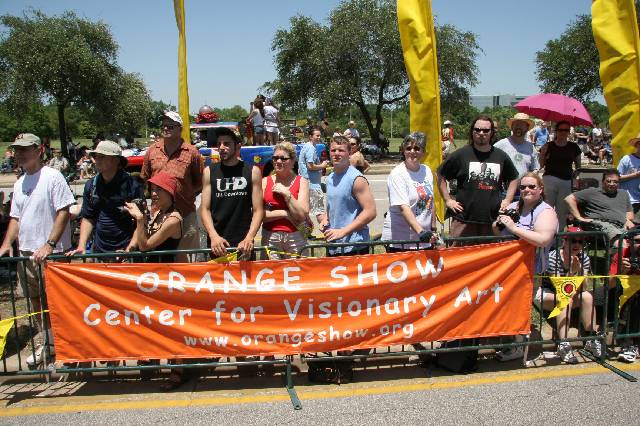 2006_ArtCar_3_Parade 330 